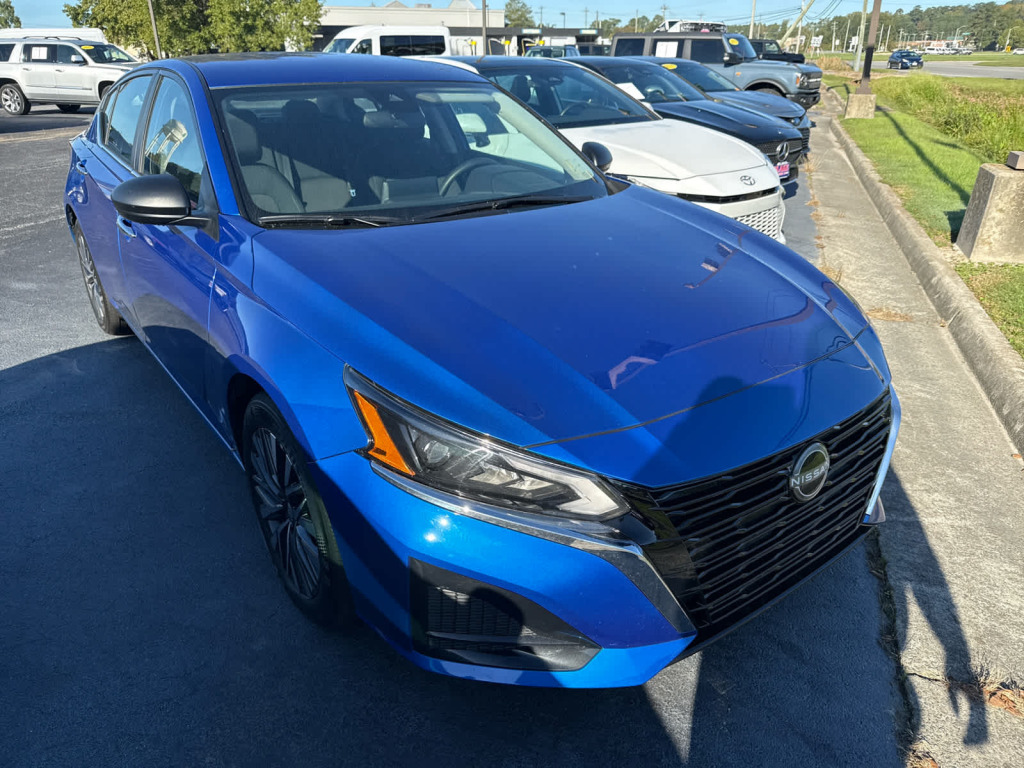 2025 Nissan Altima SV FWD