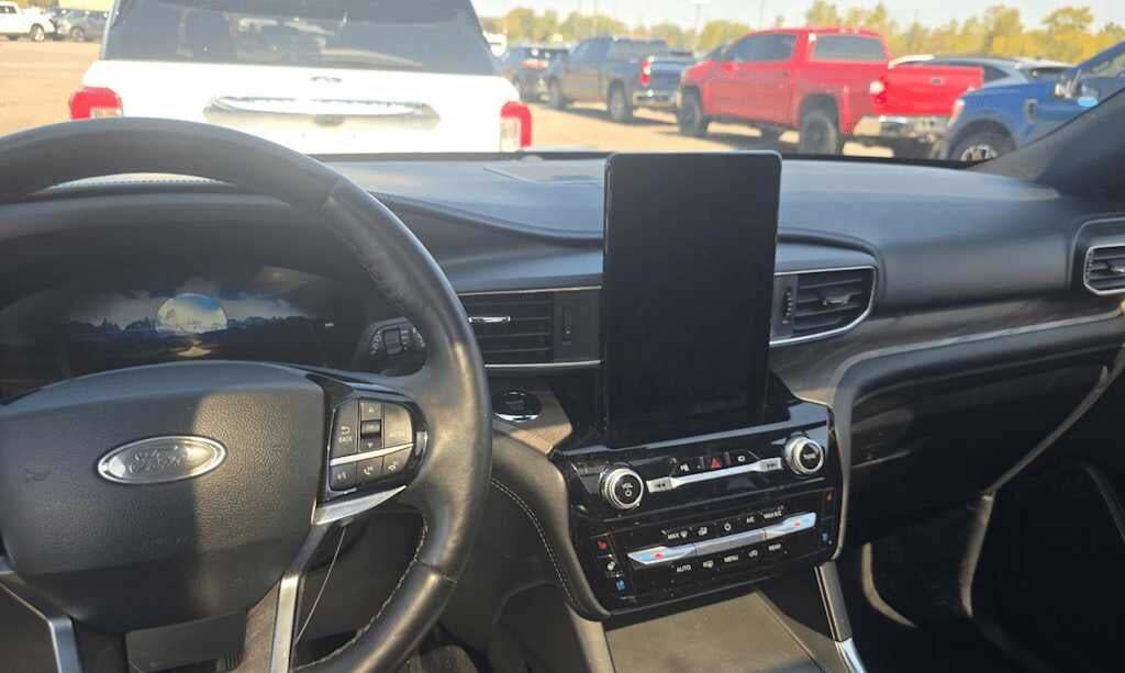 2022 Ford Explorer Platinum