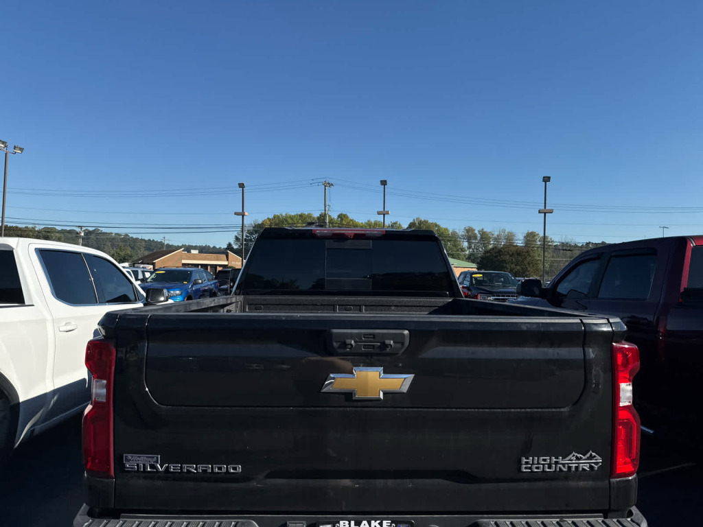 2022 Chevrolet Silverado 2500HD 4WD Crew Cab Standard Bed High Country