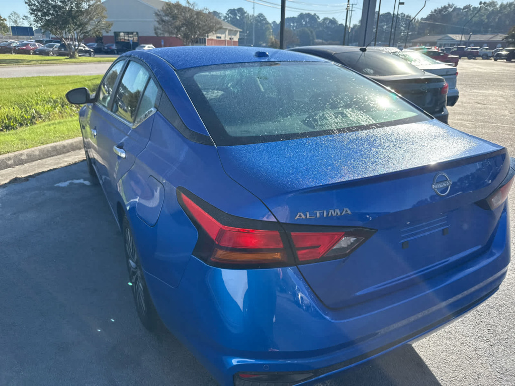 2025 Nissan Altima SV FWD