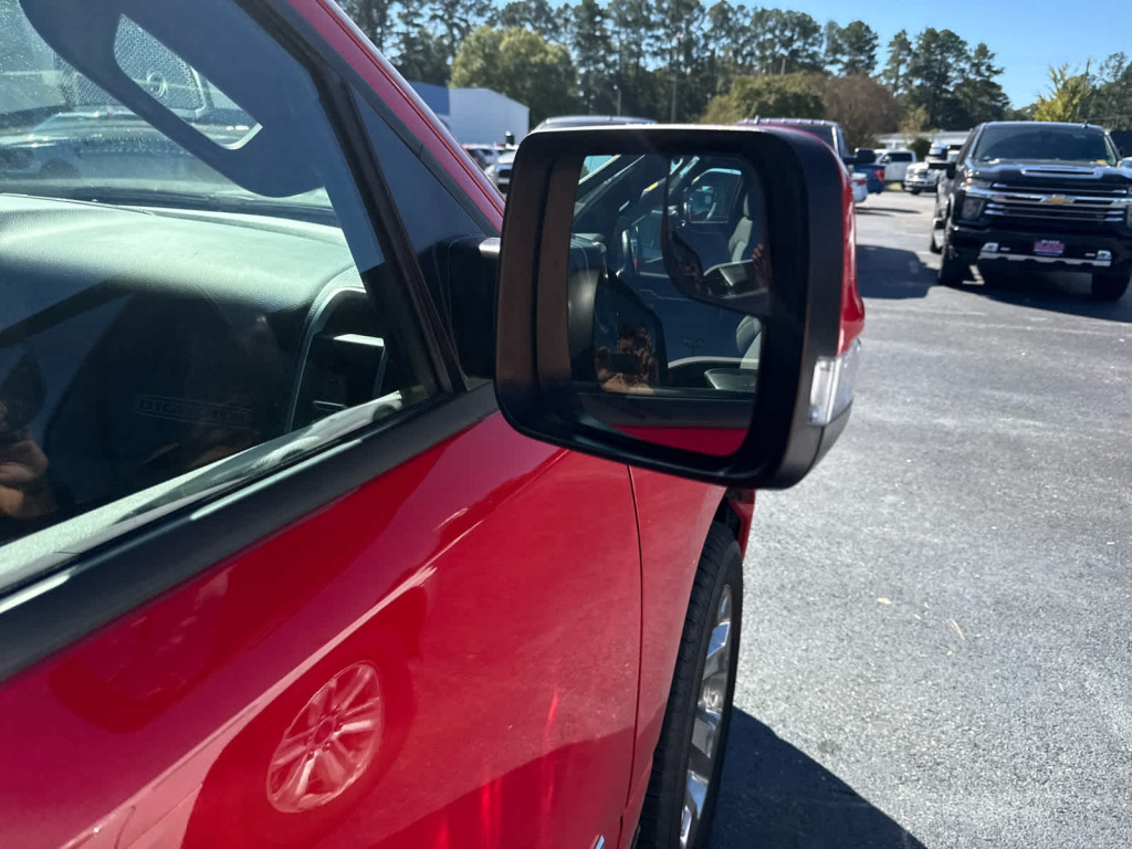 2022 Ram 1500 Big Horn Crew Cab 4x4 5'7" Box