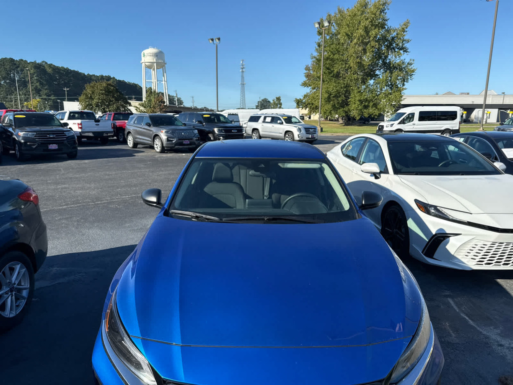 2025 Nissan Altima SV FWD