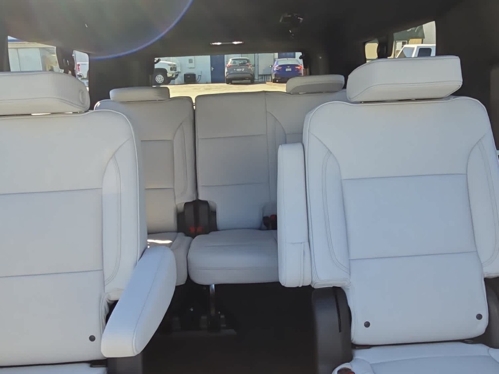 2026 Chevrolet Suburban Premier, 4WD