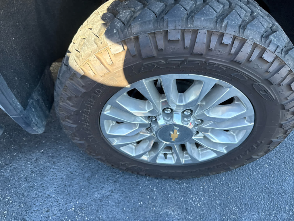 2022 Chevrolet Silverado 2500HD 4WD Crew Cab Standard Bed High Country