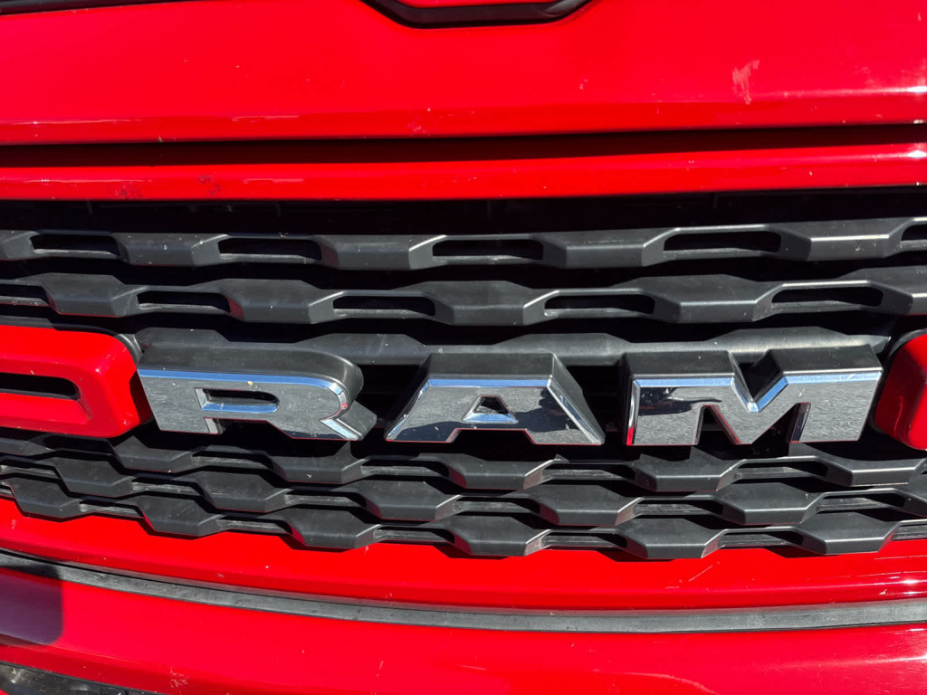 2022 Ram 1500 Big Horn Crew Cab 4x4 5'7" Box