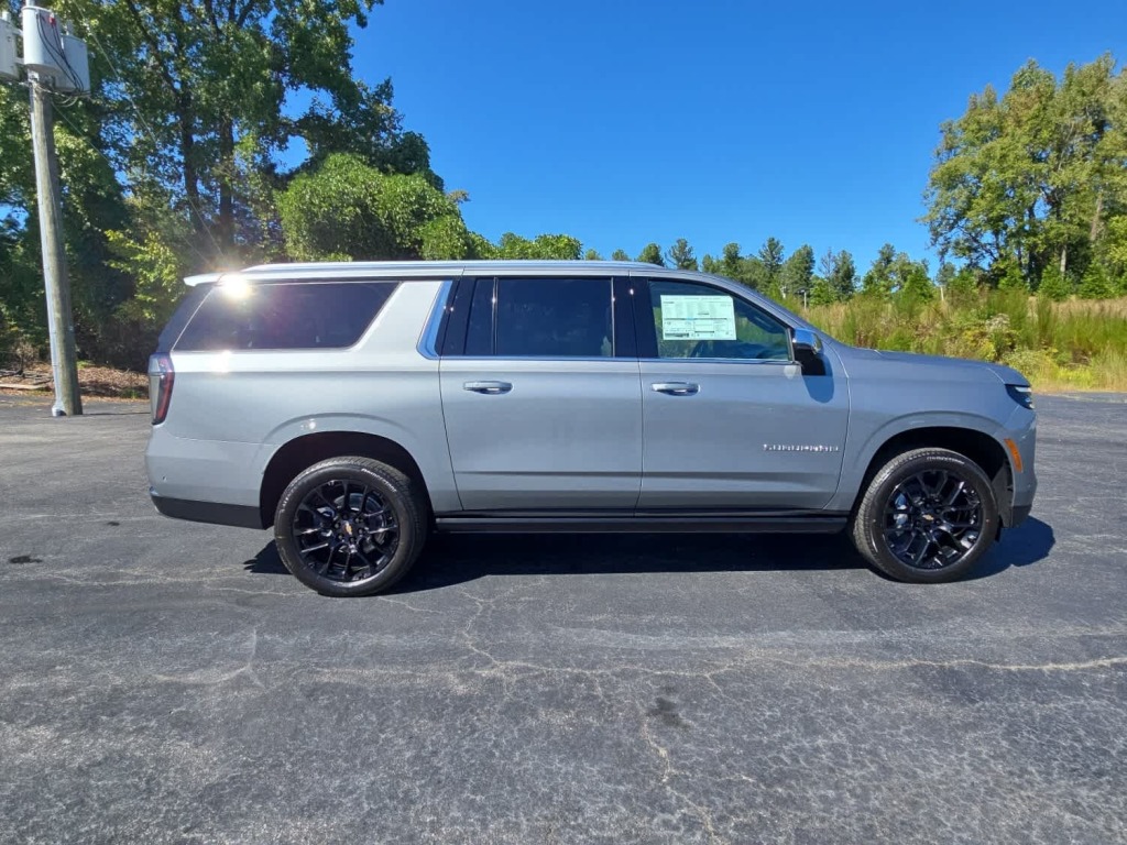 2026 Chevrolet Suburban Premier, 4WD