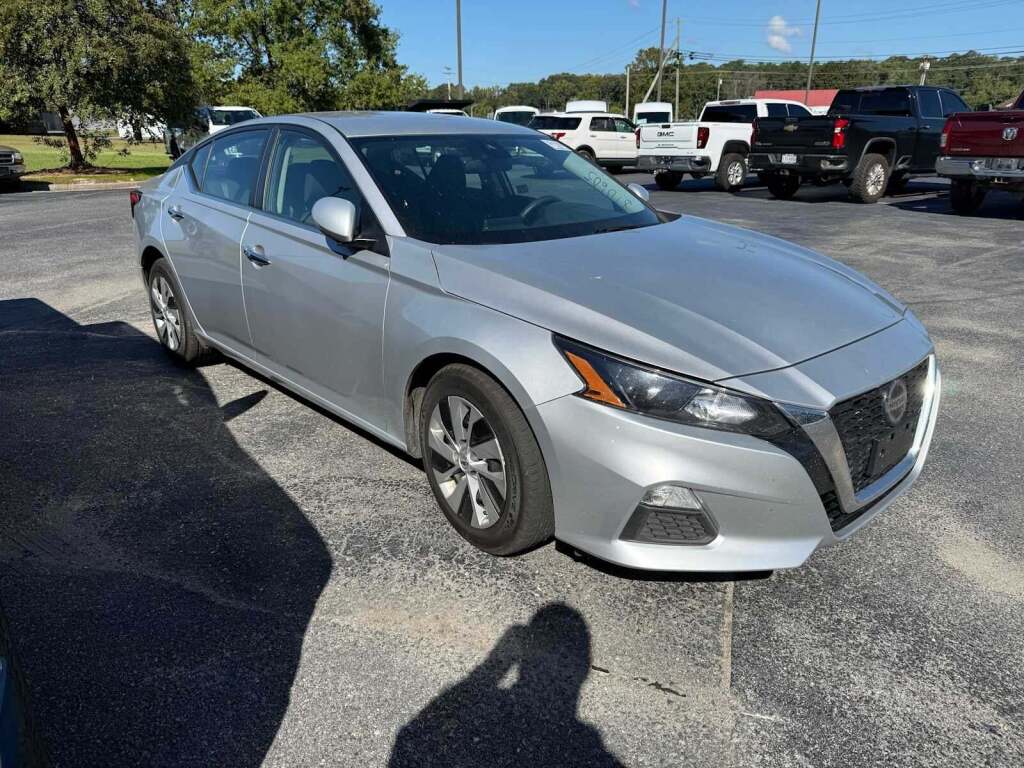 2022 Nissan Altima S FWD