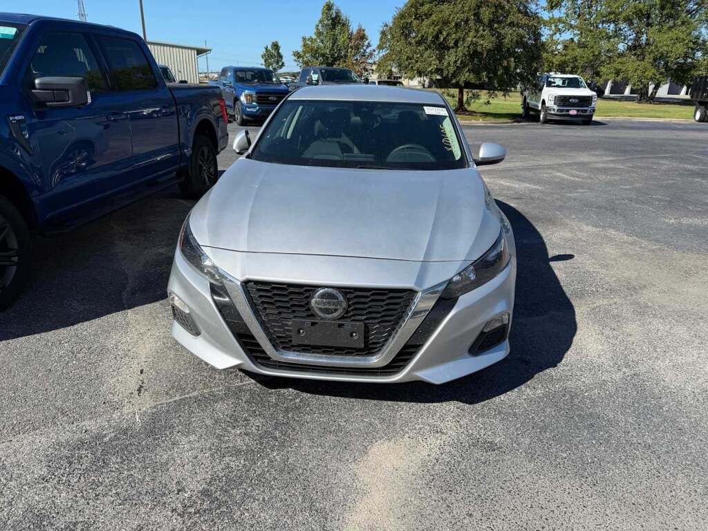 2022 Nissan Altima S FWD