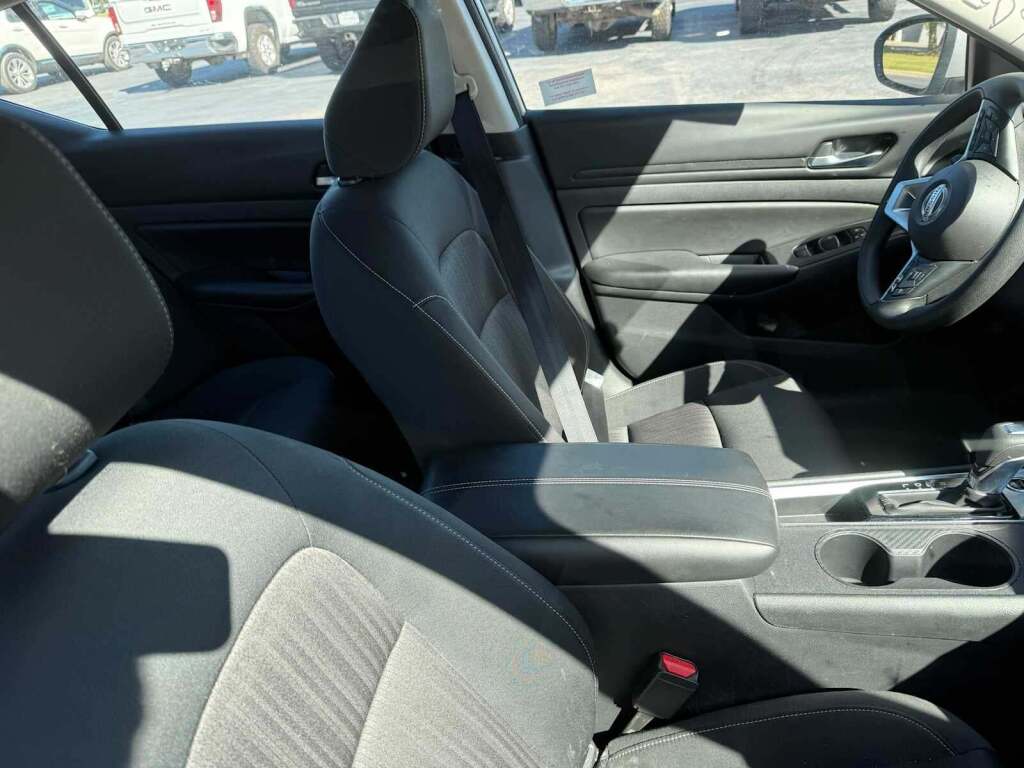 2022 Nissan Altima S FWD