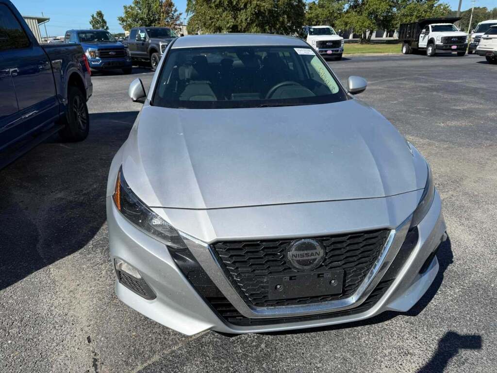 2022 Nissan Altima S FWD