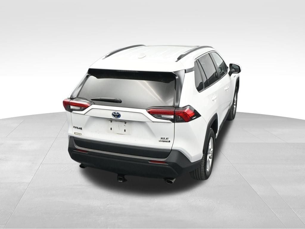 2021 Toyota RAV4 Hybrid XLE