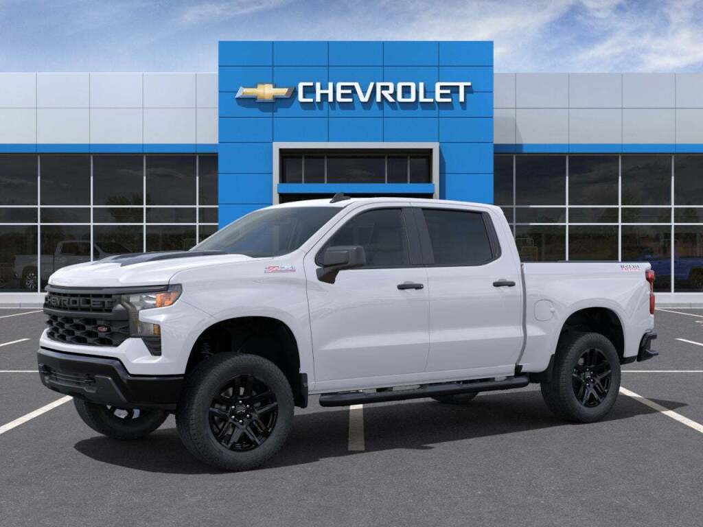 2024 Chevrolet Silverado 1500 4WD Crew Cab Short Bed Custom Trail Boss
