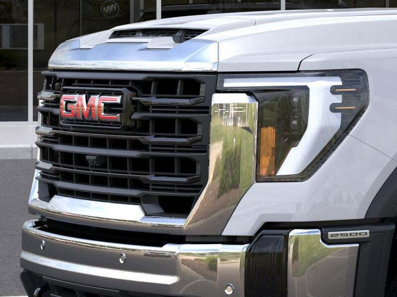 2025 GMC Sierra 2500HD 4WD Crew Cab Long Bed Pro