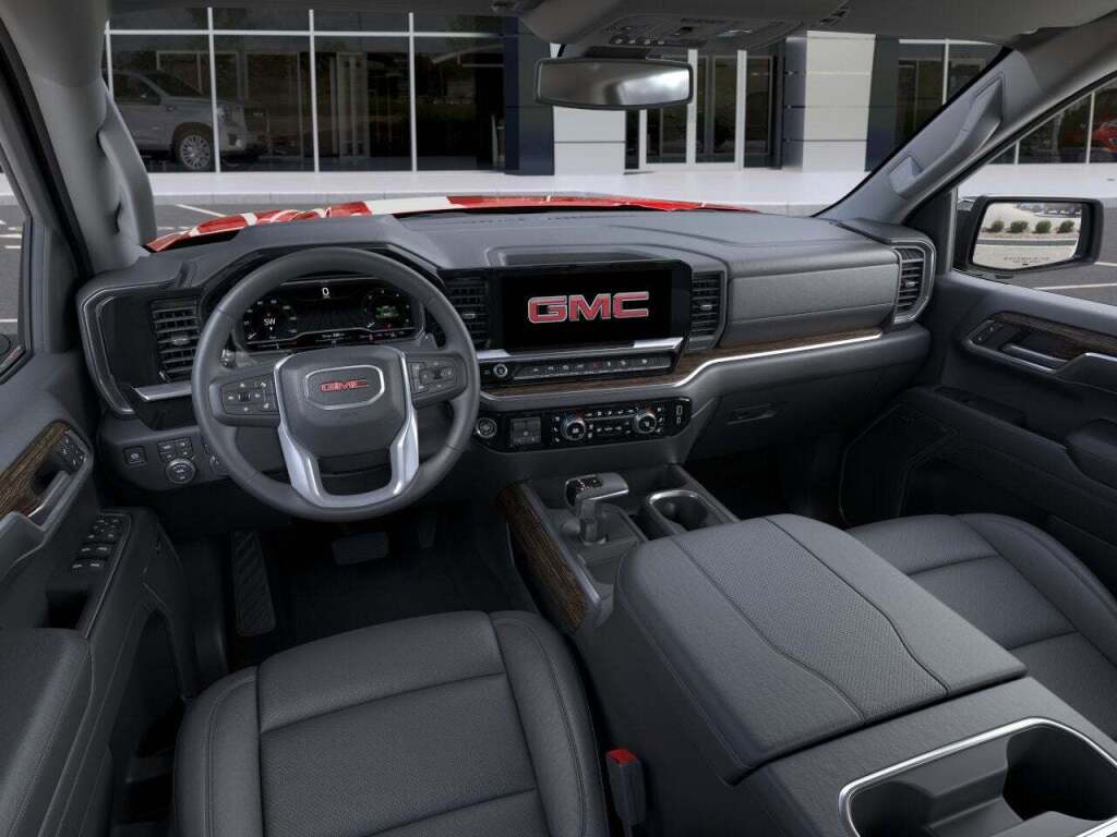 2025 GMC Sierra 1500 4WD Crew Cab Short Box SLT