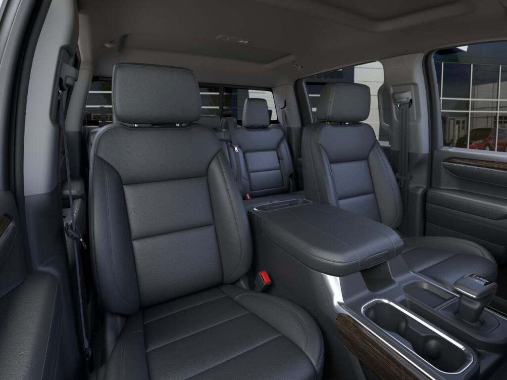2025 GMC Sierra 1500 4WD Crew Cab Short Box SLT