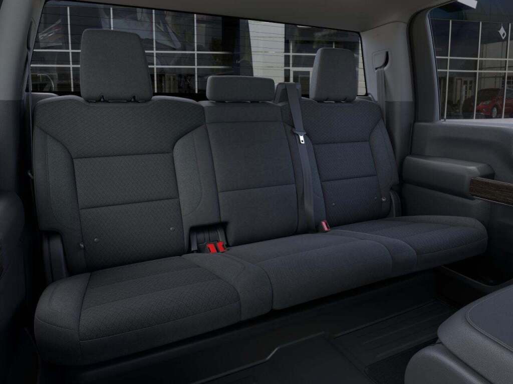 2025 GMC Sierra 2500HD 4WD Crew Cab Long Bed Pro