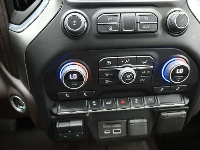 2022 Chevrolet Silverado 3500HD 4WD Crew Cab Long Bed LTZ