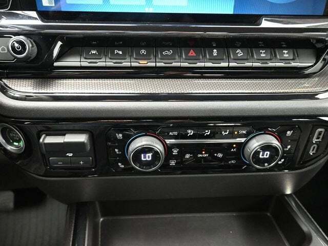 2023 Chevrolet Silverado 1500 4WD Crew Cab Short Bed ZR2