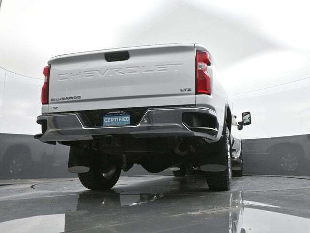 2022 Chevrolet Silverado 3500HD 4WD Crew Cab Long Bed LTZ