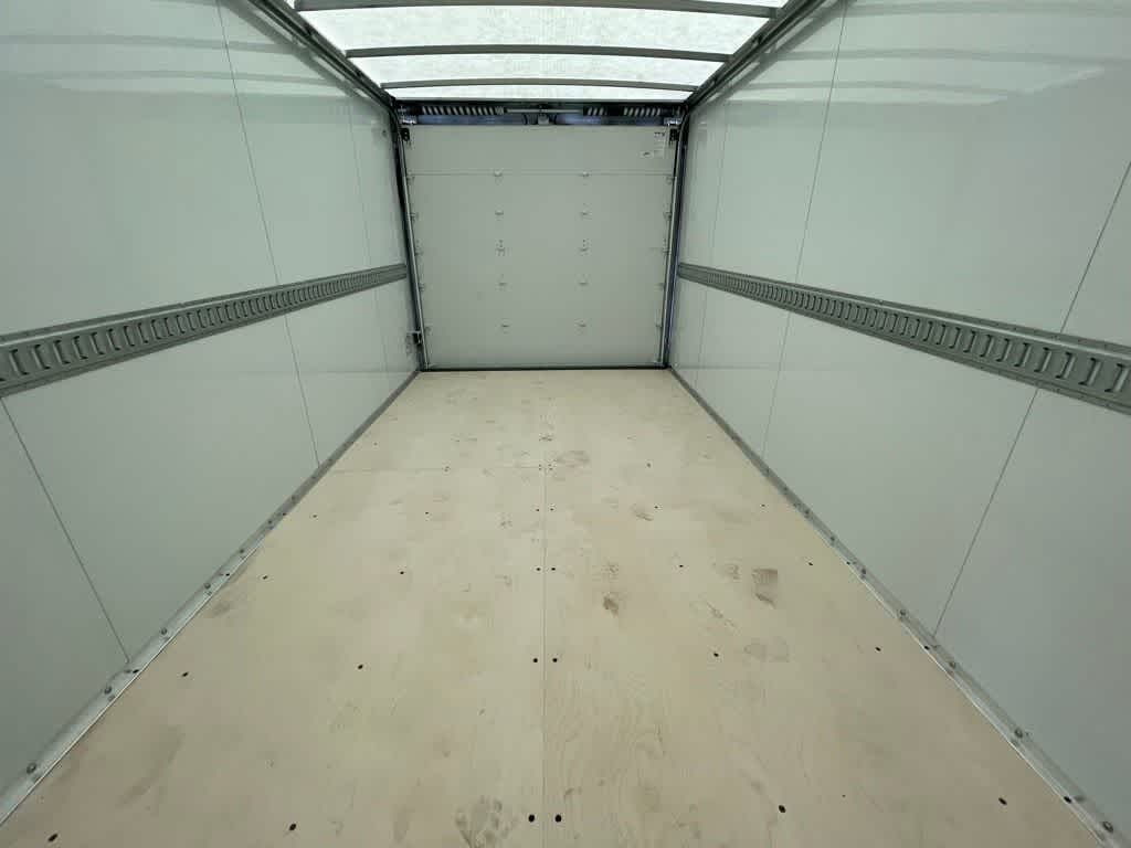 2024 Ford E-450 Cutaway 