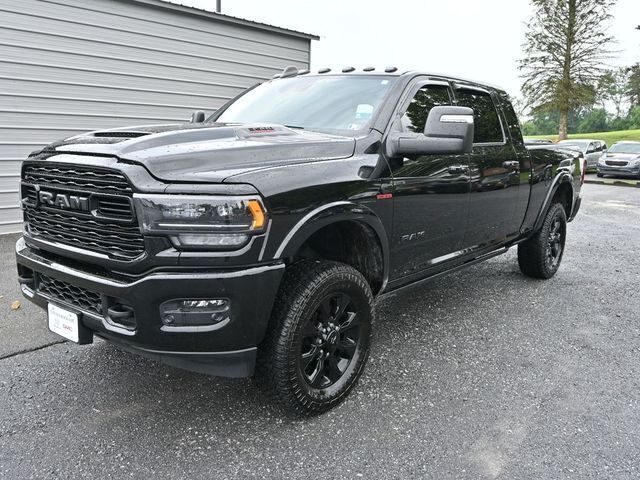 2024 Ram 3500 Limited Mega Cab 4x4 6'4" Box