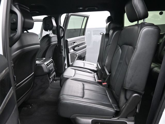 2023 Jeep Wagoneer L Series III 4x2