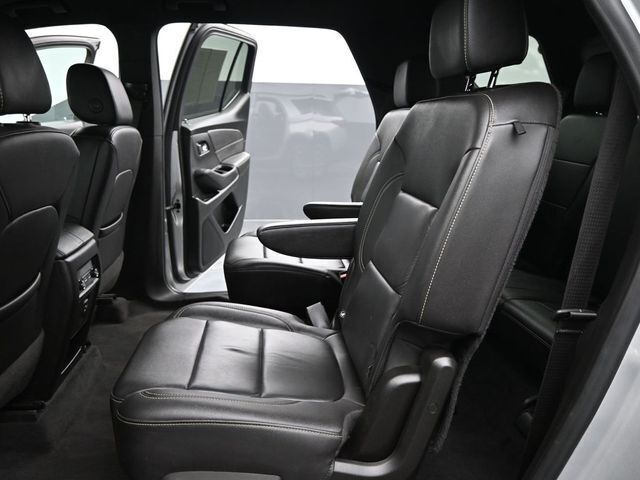 2022 Chevrolet Traverse AWD LT Leather