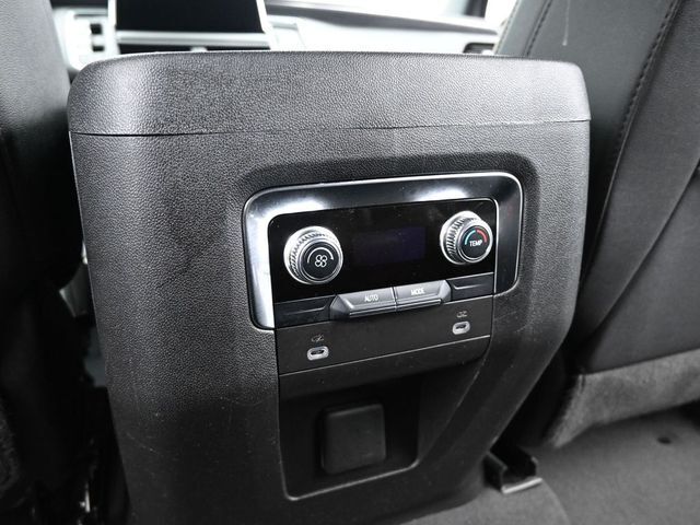 2024 GMC Yukon 4WD SLT