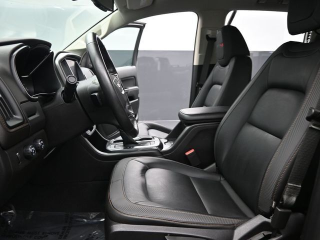 2022 GMC Canyon 4WD Crew Cab Short Box AT4 - Leather