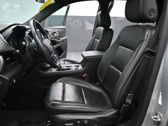 2022 Chevrolet Traverse AWD LT Leather