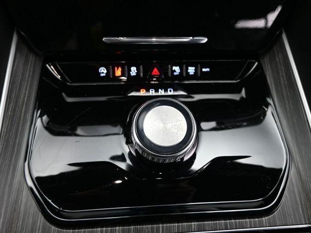 2023 Jeep Wagoneer L Series III 4x2