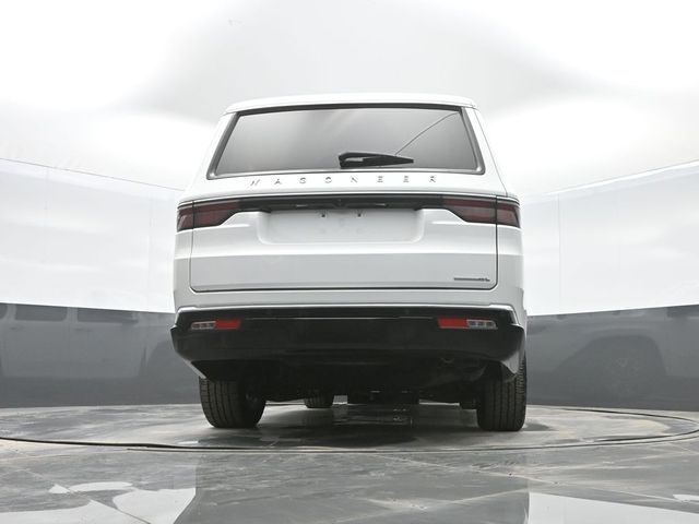 2023 Jeep Wagoneer L Series III 4x2