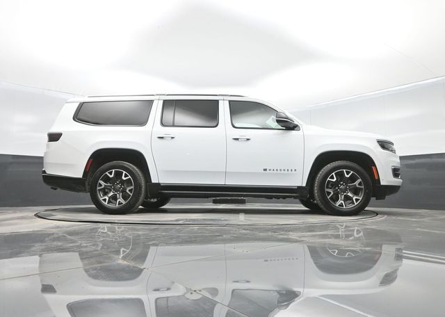 2023 Jeep Wagoneer L Series III 4x2