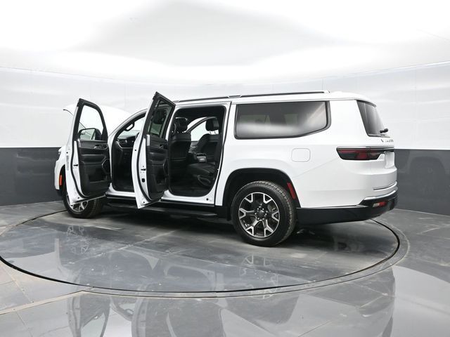 2023 Jeep Wagoneer L Series III 4x2