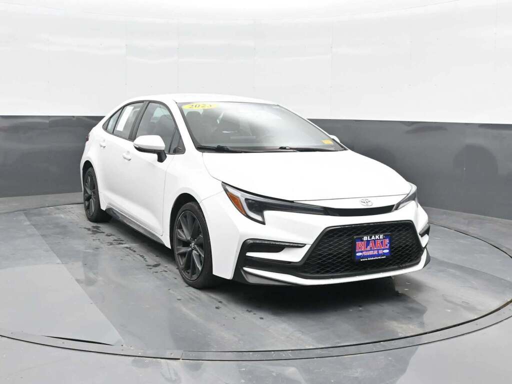 2023 Toyota Corolla SE