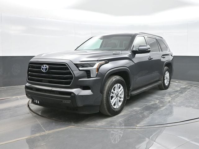 2024 Toyota Sequoia SR5