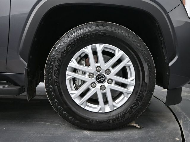 2024 Toyota Sequoia SR5