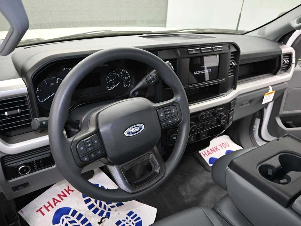 2023 Ford F-550 Chassis XL