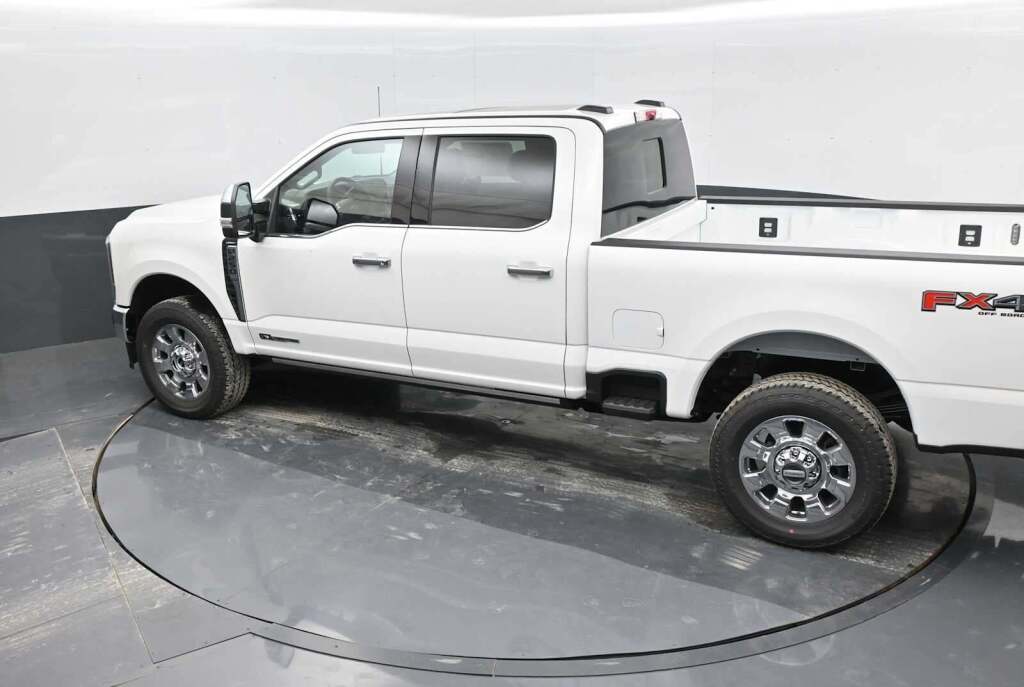 2025 Ford F-250 LARIAT