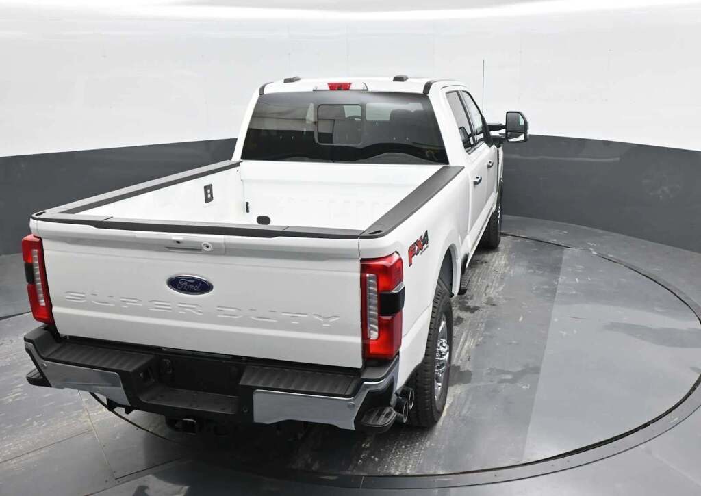 2025 Ford F-250 LARIAT