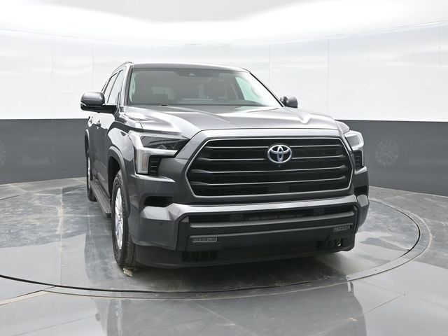2024 Toyota Sequoia SR5
