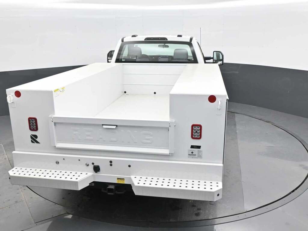 2023 Ford F-550 Chassis XL