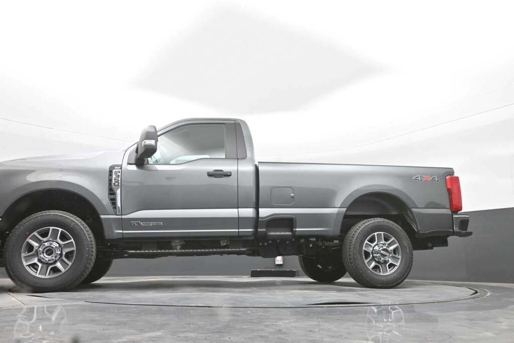 2025 Ford F-350 XLT