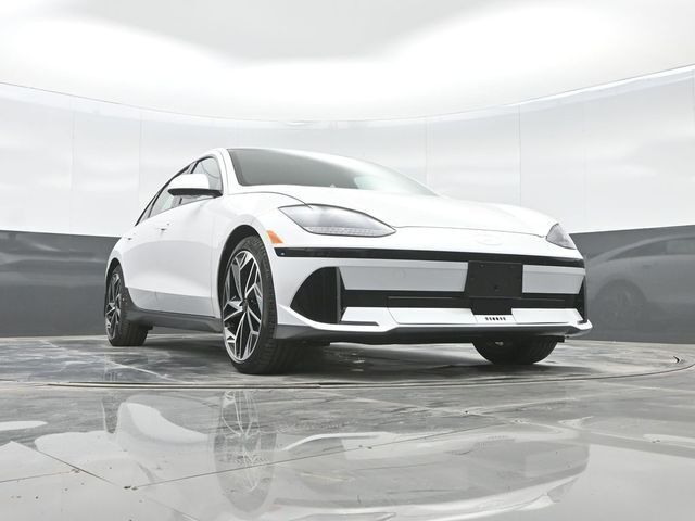 2025 Hyundai IONIQ 6 Limited