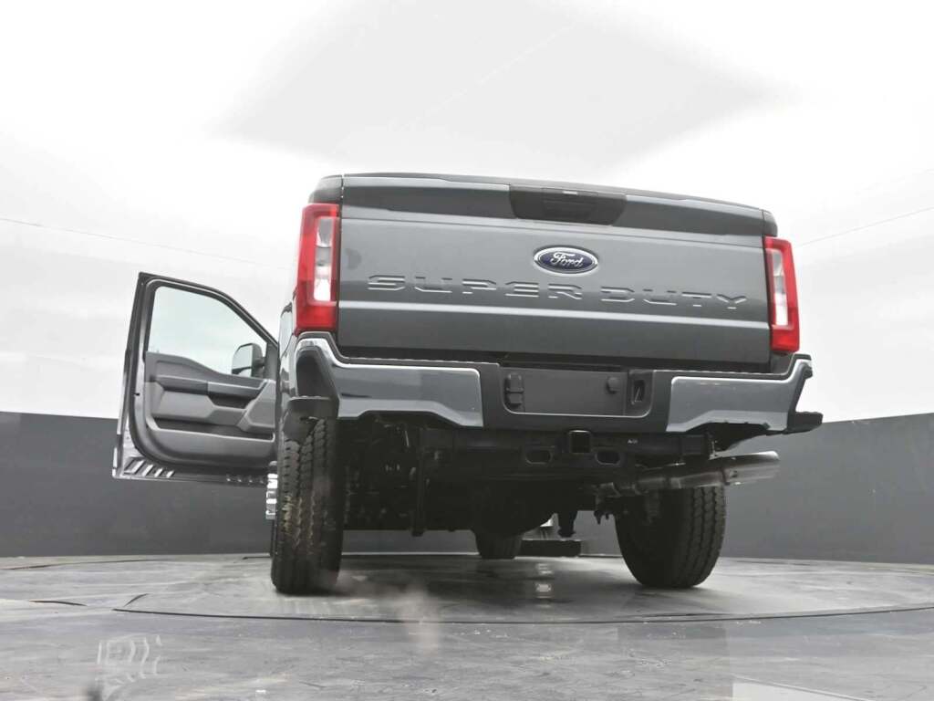 2025 Ford F-350 XLT