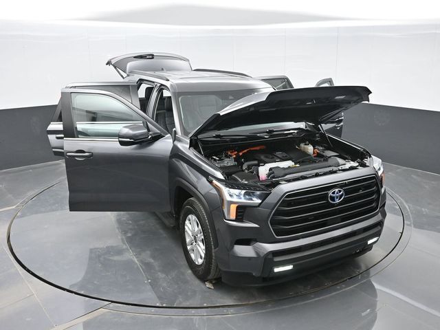 2024 Toyota Sequoia SR5