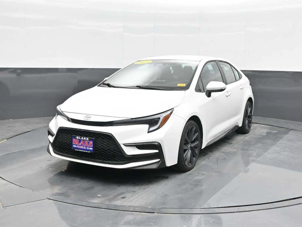 2023 Toyota Corolla SE