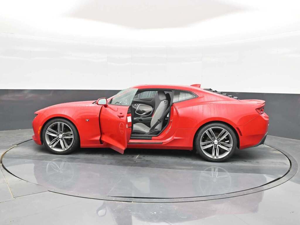 2017 Chevrolet Camaro 1LT