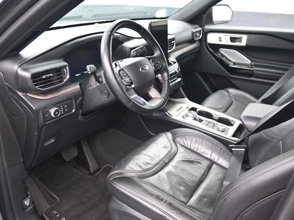 2022 Ford Explorer Platinum