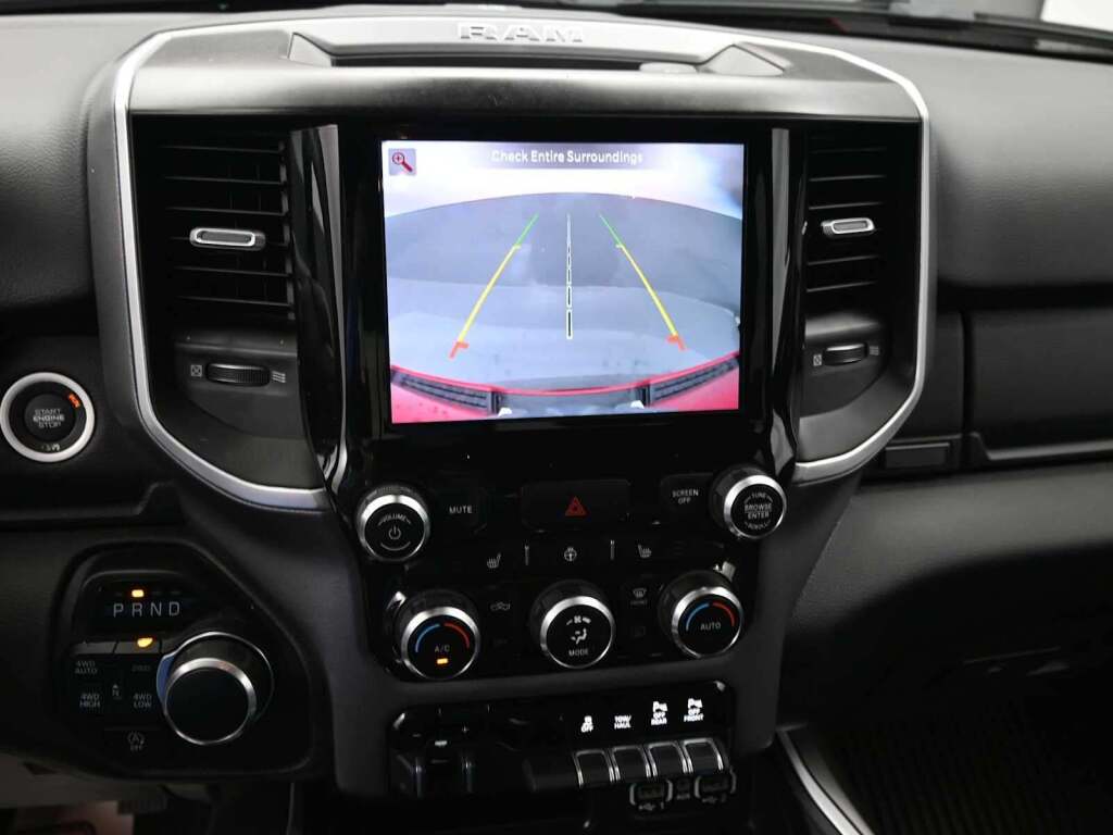 2022 Ram 1500 Big Horn Crew Cab 4x4 5'7" Box